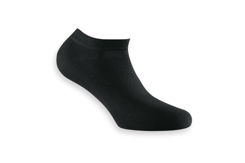 Schwarze JOYA Sneaker Socken im Set mit 2 Paaren aus Bio-Bambus, Grösse 43-46, mit bequemem Sitz und angenehmem Klima für warme Tage